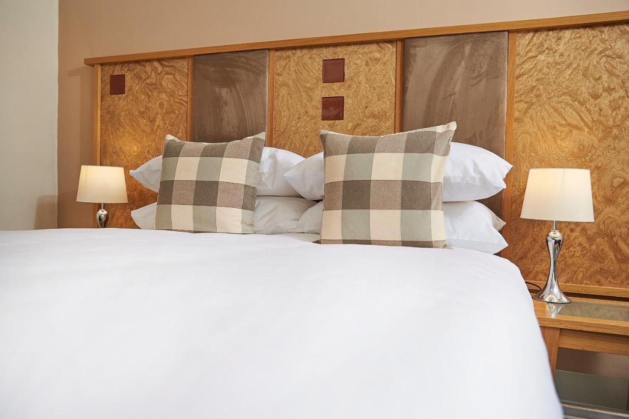 Ettington Chase Hotel Bagian luar foto