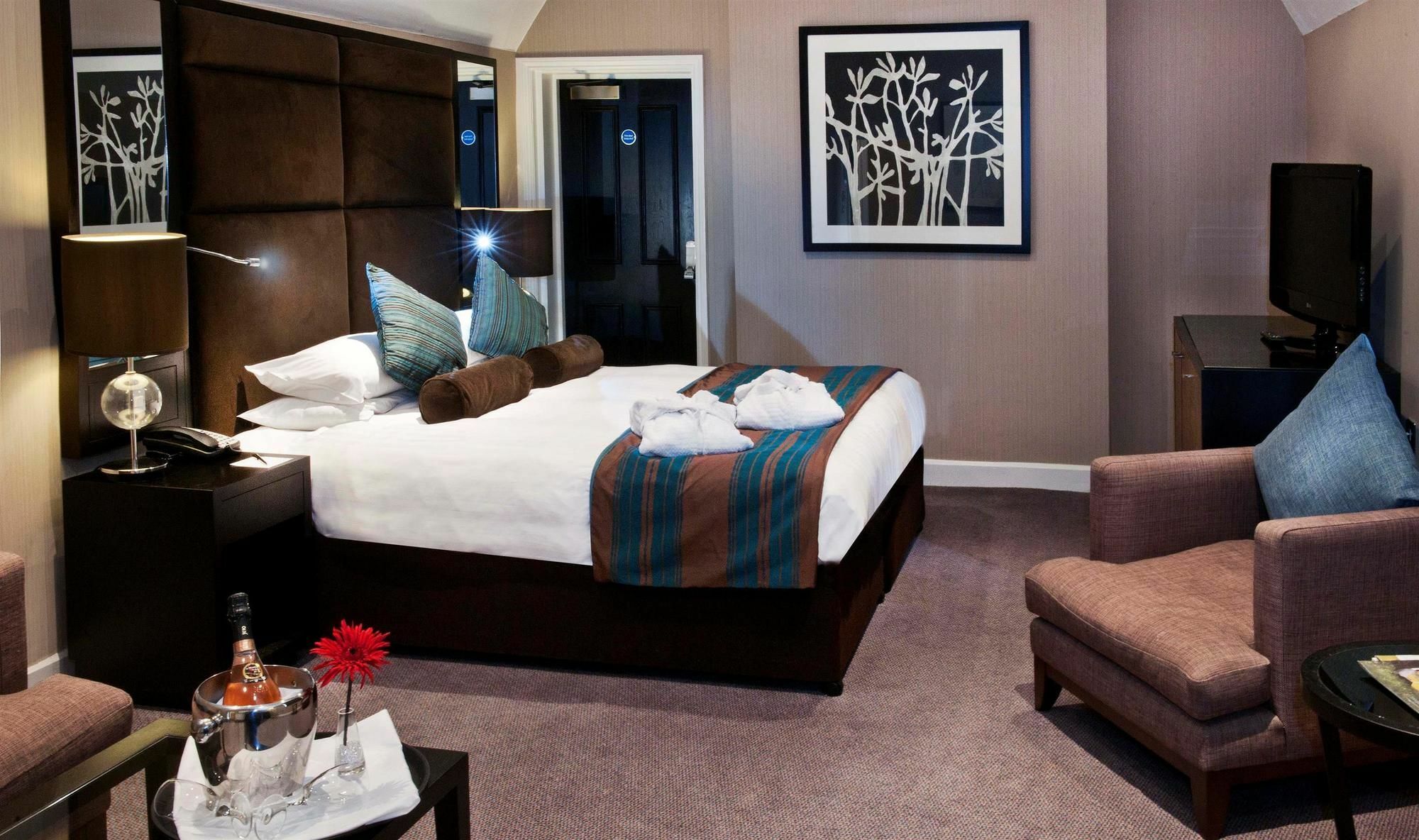 Ettington Chase Hotel Bagian luar foto